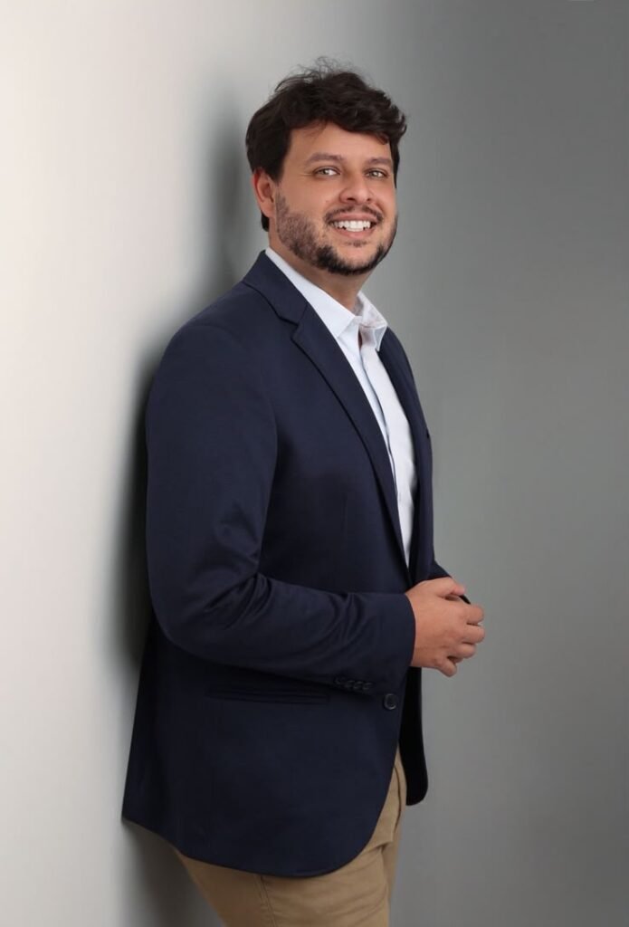 Dr Frederico Negreiros